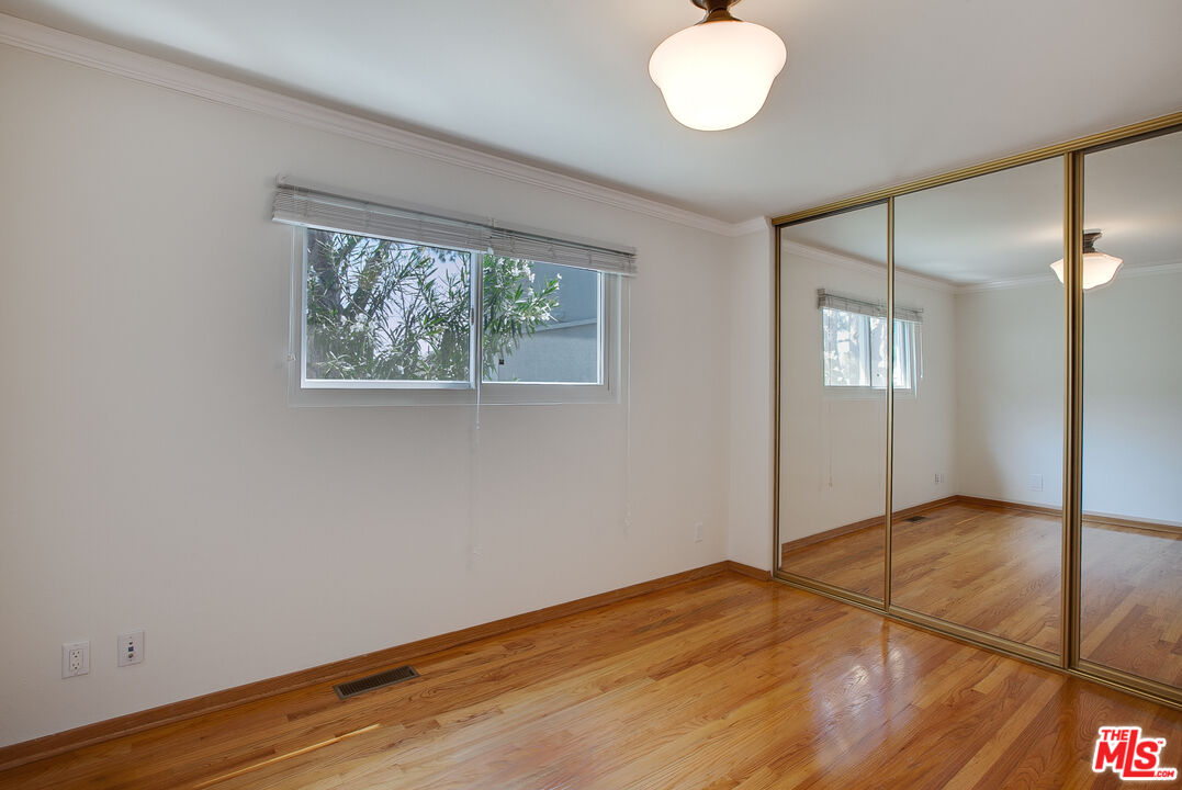 2534 7Th St Unit: 1