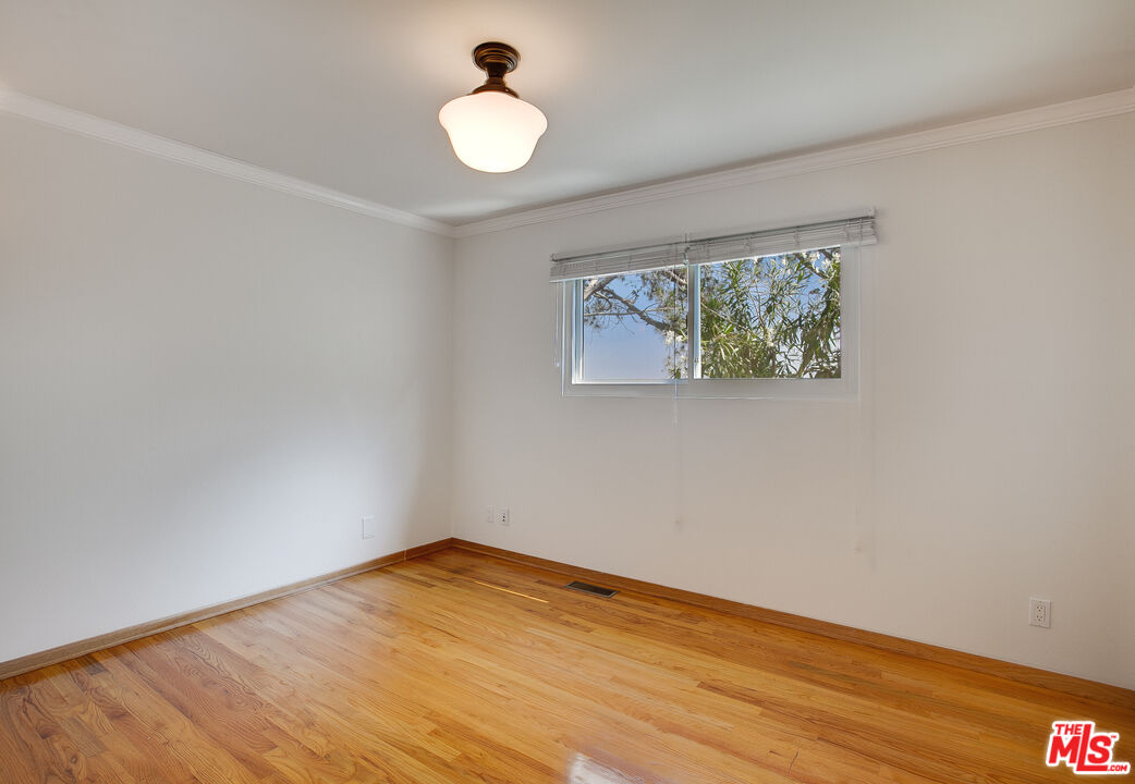 2534 7Th St Unit: 1
