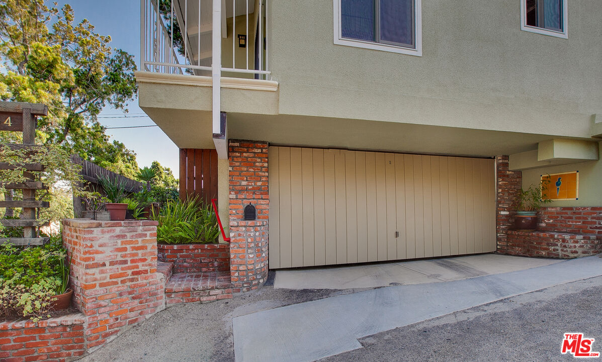 2534 7Th St Unit: 1