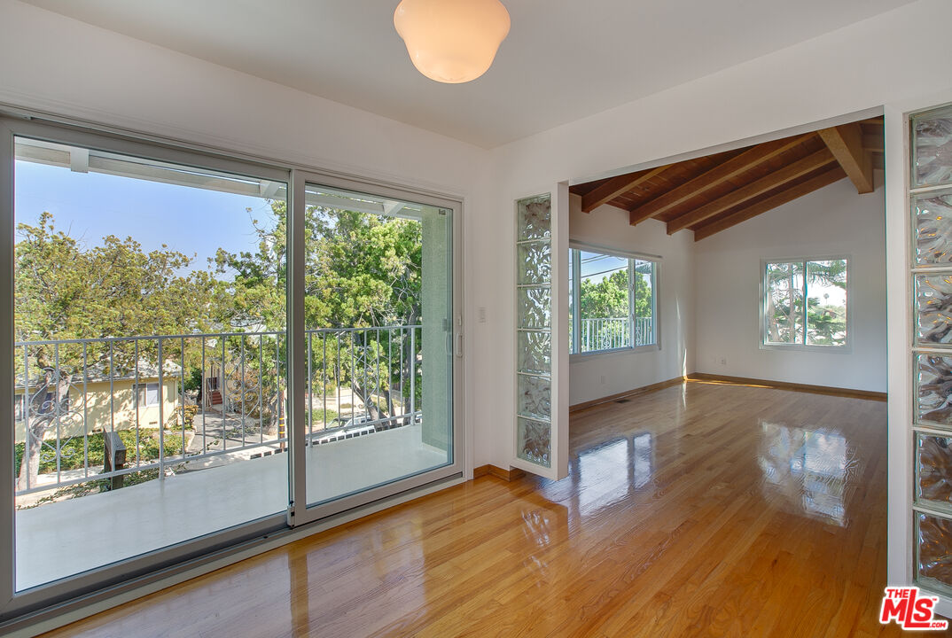 2534 7Th St Unit: 1