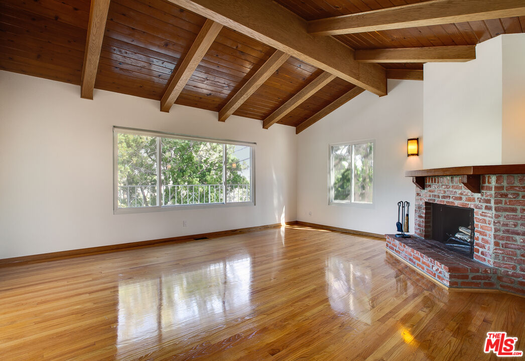 2534 7Th St Unit: 1