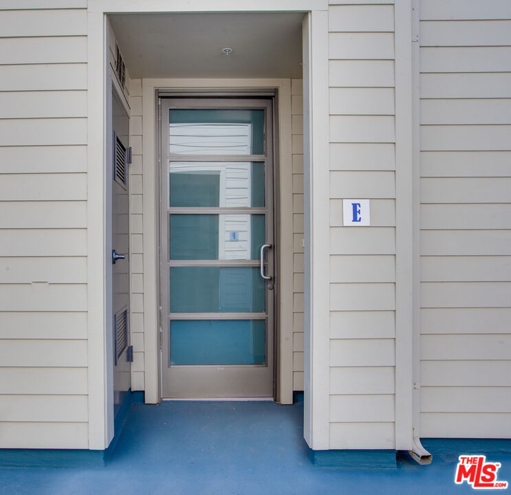 1358 4th St Unit: PH-E