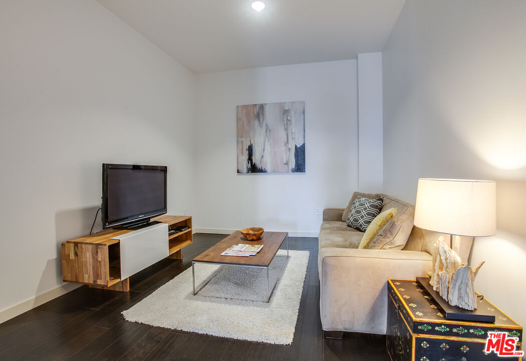 3111 Via Dolce Unit: 301