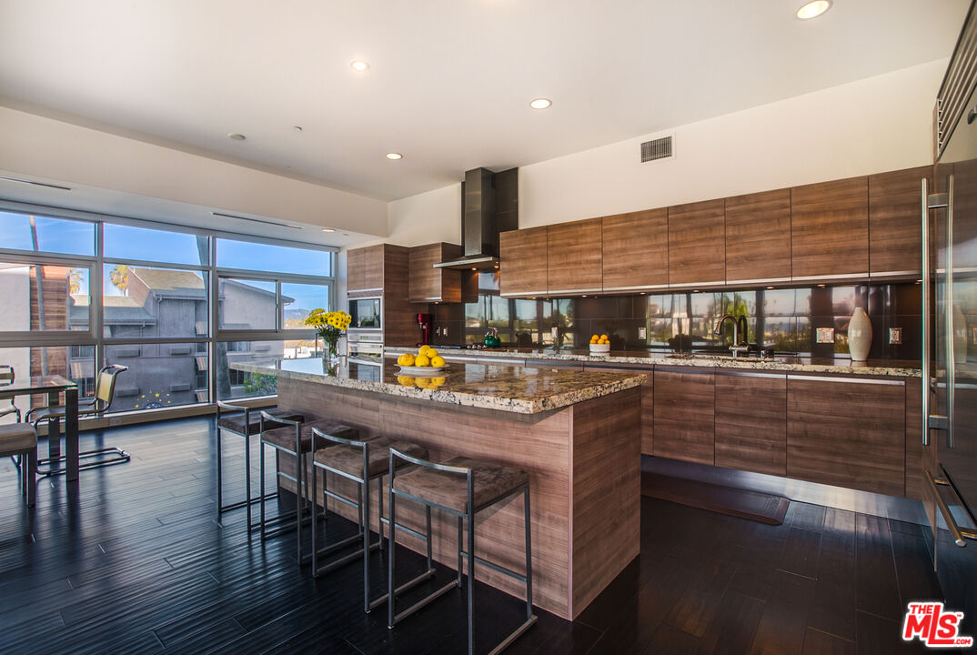 3111 Via Dolce Unit: 301