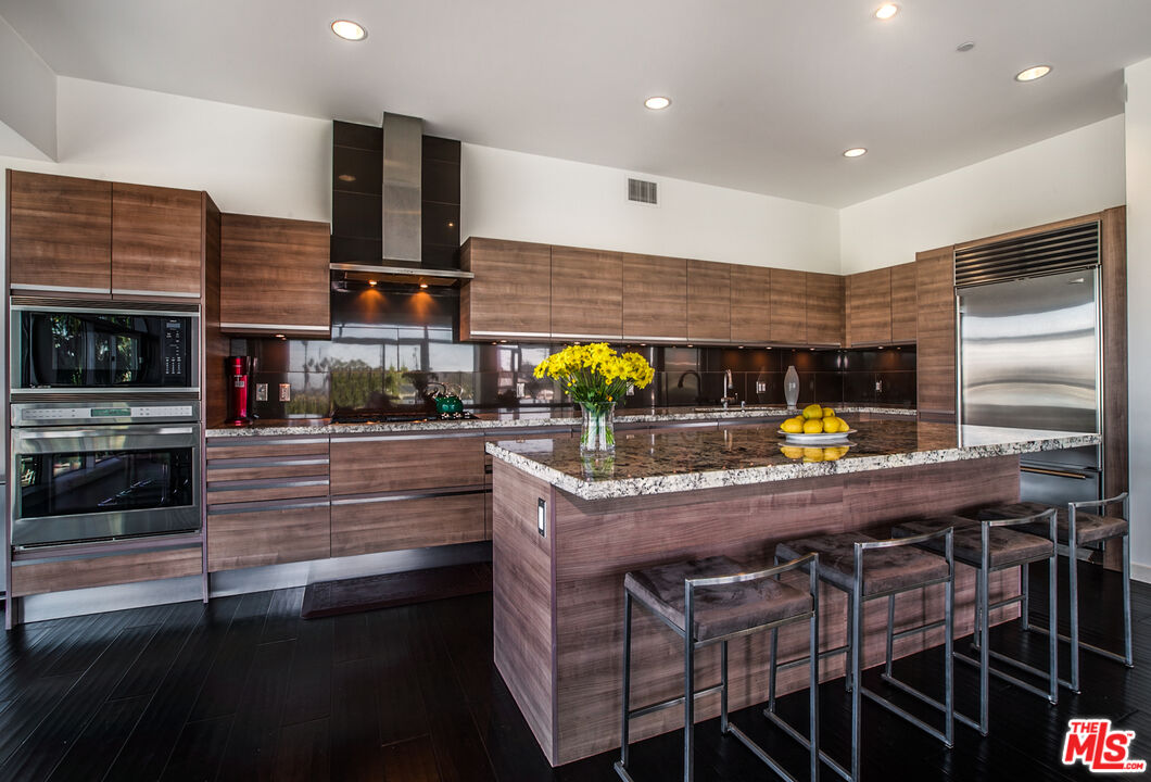 3111 Via Dolce Unit: 301