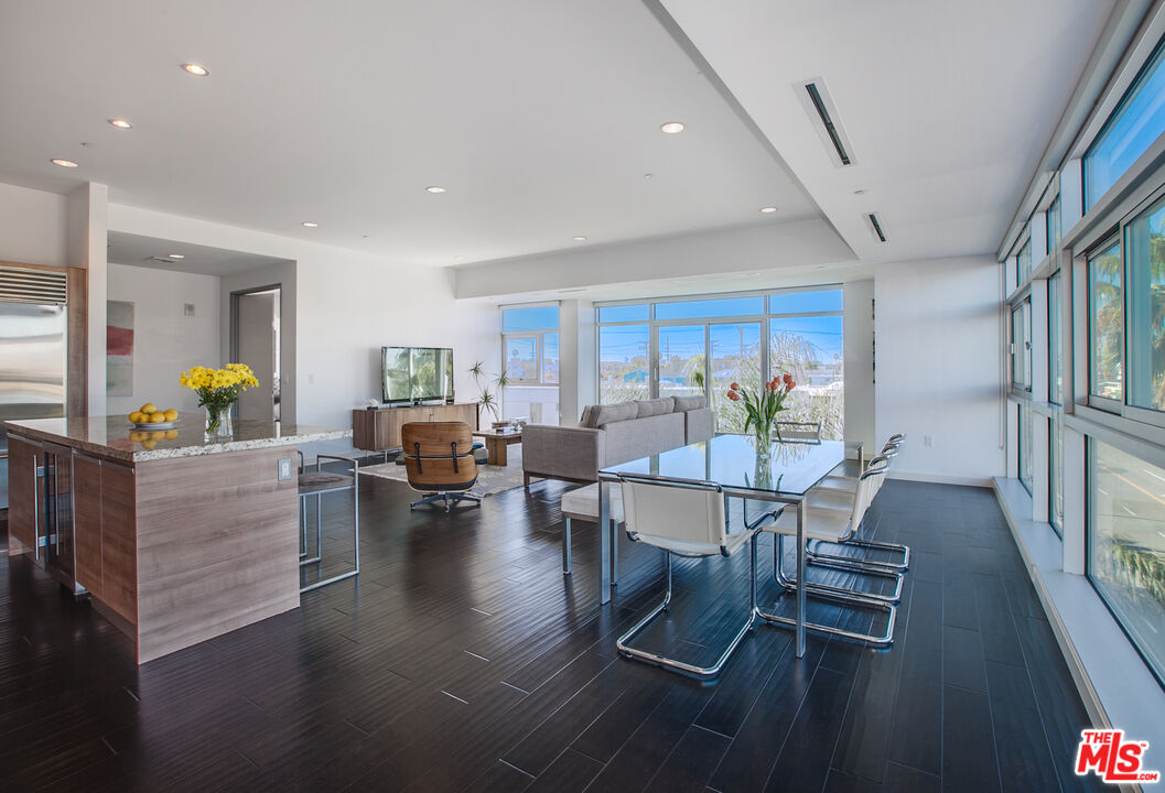 3111 Via Dolce Unit: 301