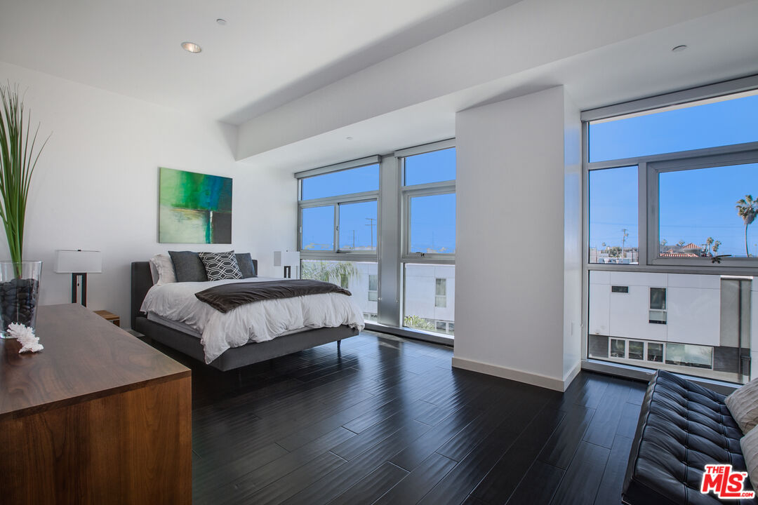 3111 Via Dolce Unit: 301