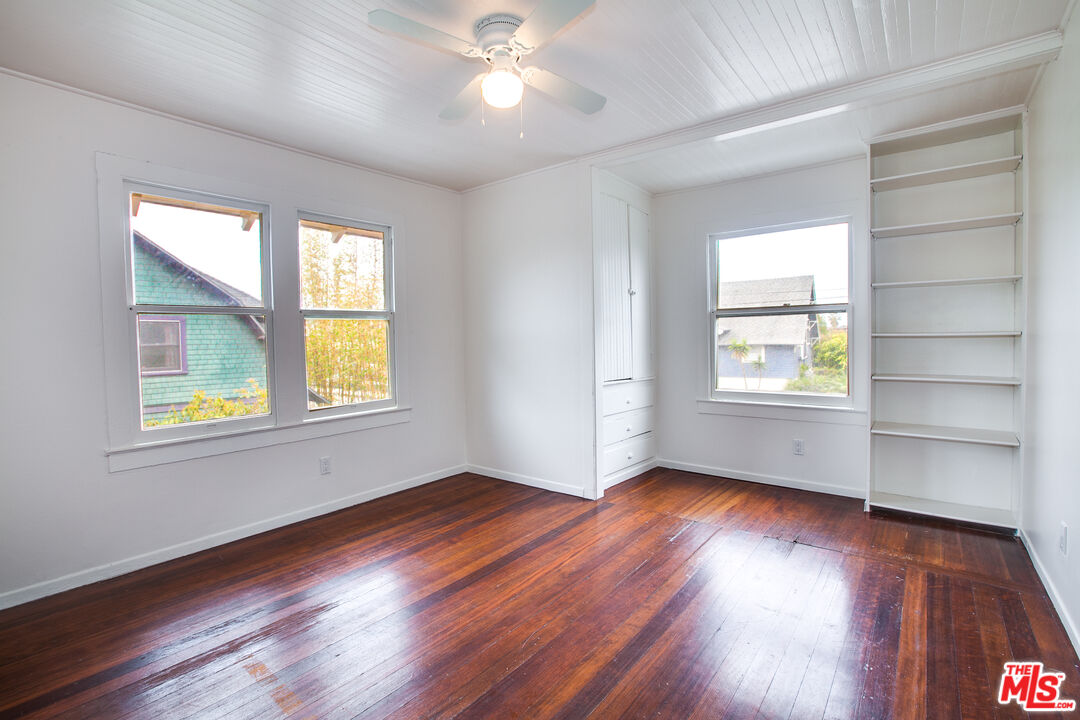 105 Park Pl