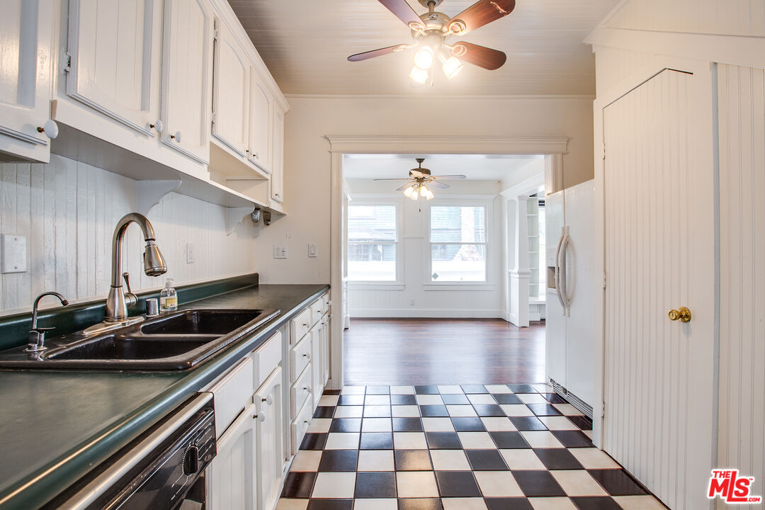 105 Park Pl