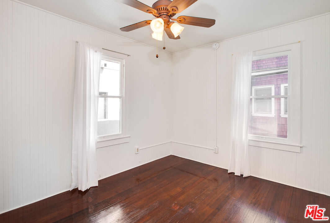 105 Park Pl