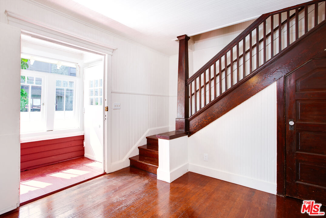 105 Park Pl