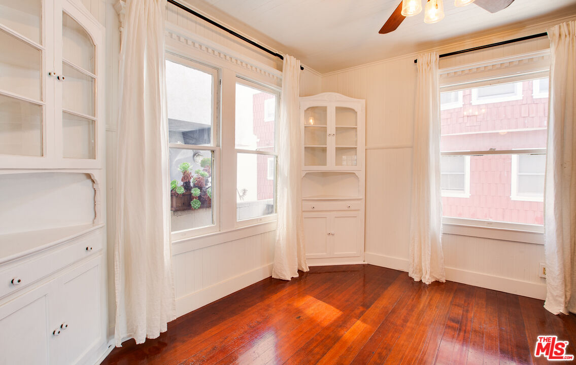 105 Park Pl