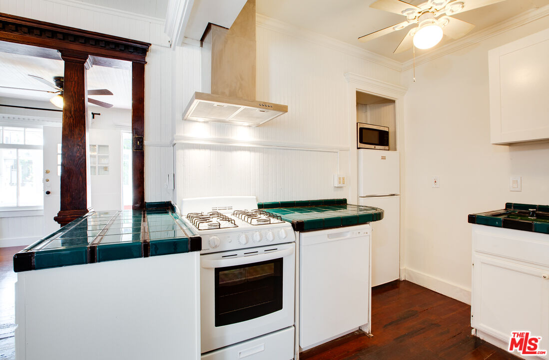 105 Park Pl