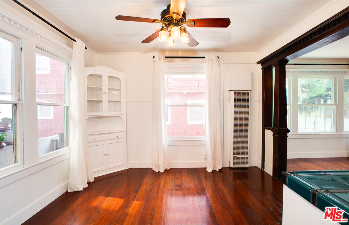 105 Park Pl