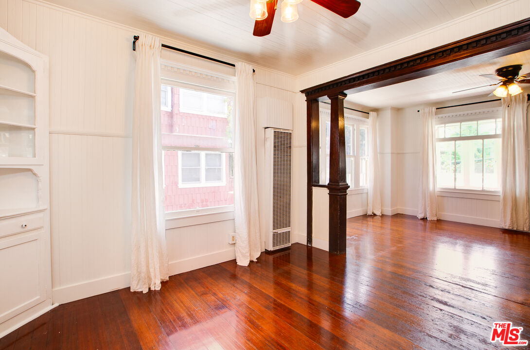105 Park Pl