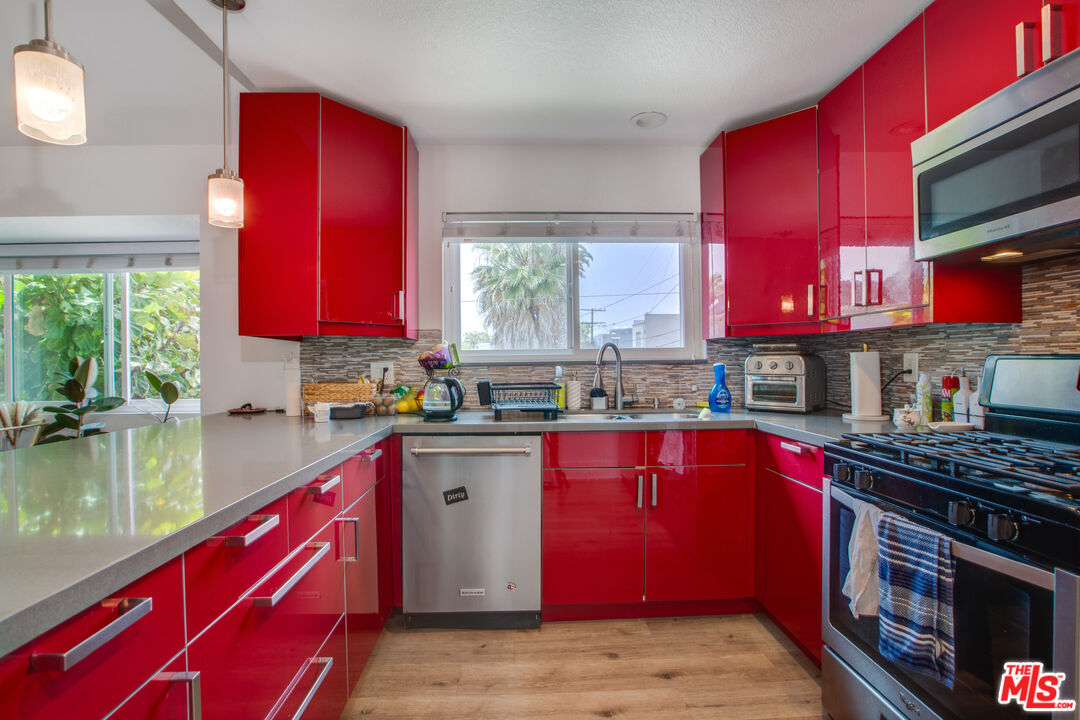 403 Brooks Ave