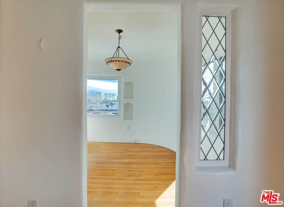 2534 7th St Unit: 4