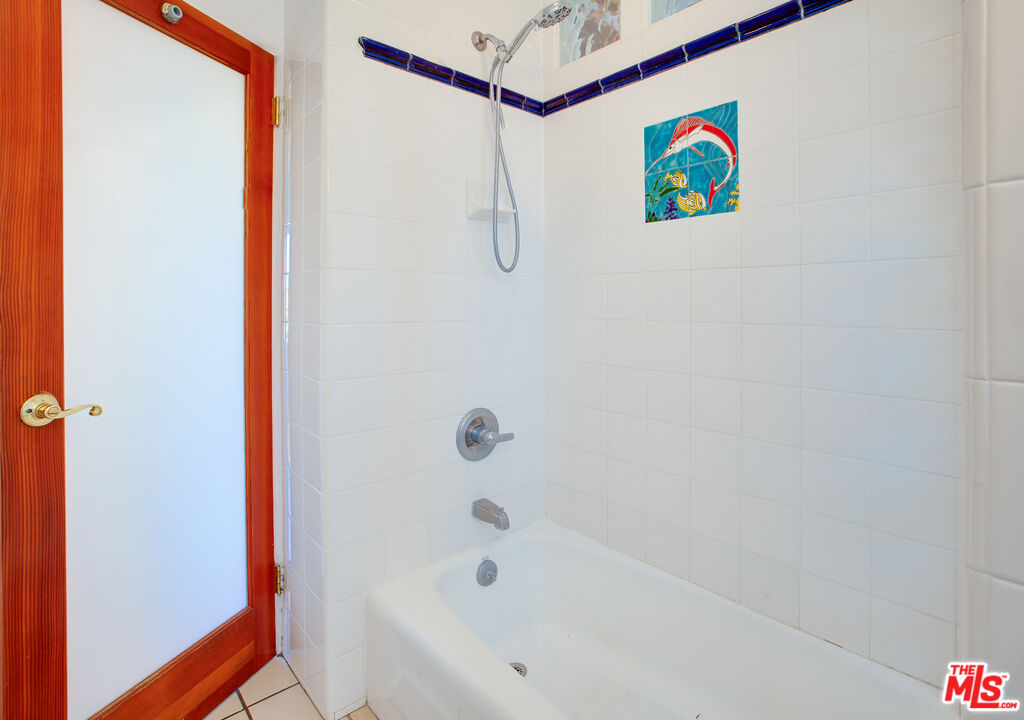 2534 7th St Unit: 4