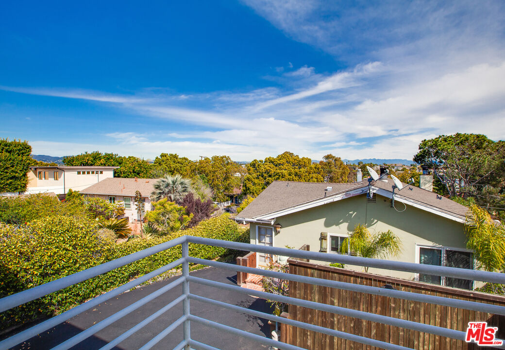 2534 7th St Unit: 4
