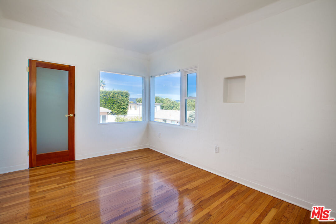 2534 7th St Unit: 4