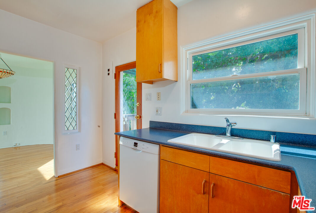2534 7th St Unit: 4