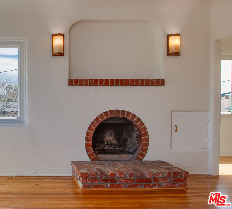 2534 7th St Unit: 4