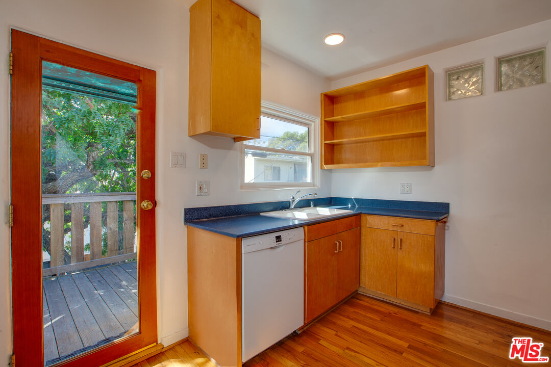 2534 7th St Unit: 4