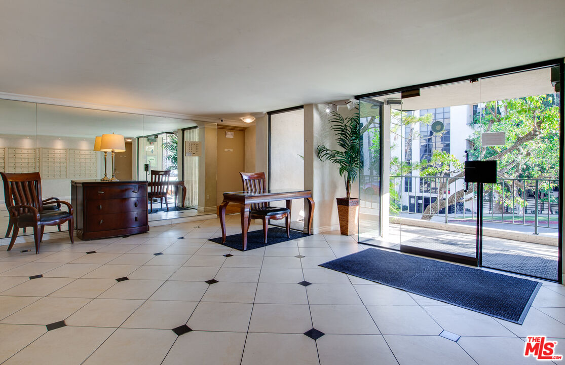 11645 Montana Ave Unit: 311