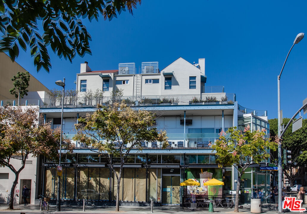 1358 4th St Unit: PH-D