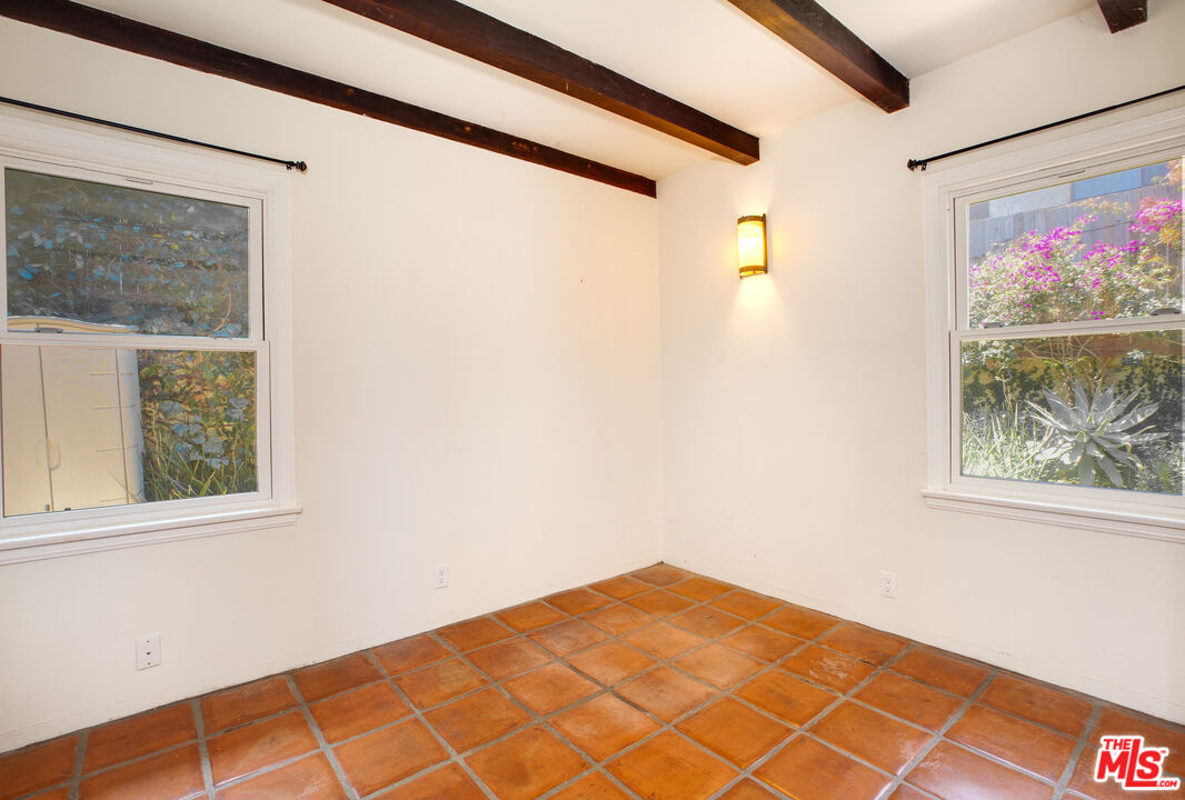 2454 7th St Unit: B