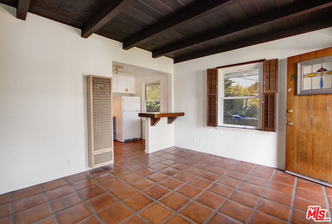 2454 7th St Unit: B