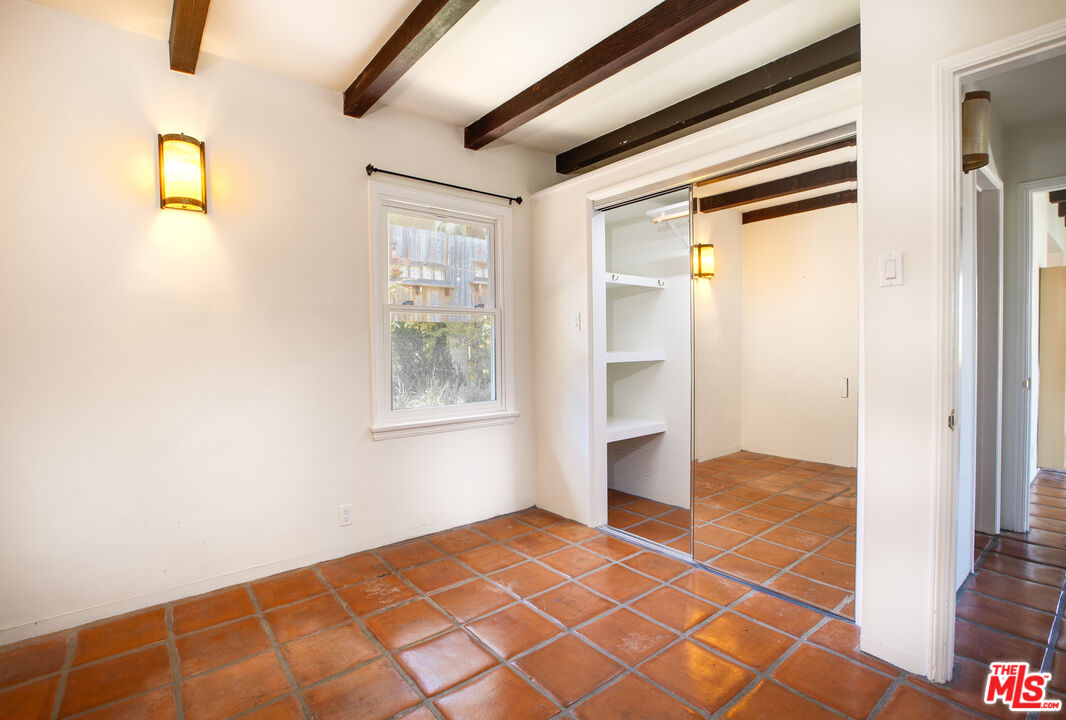 2454 7th St Unit: B