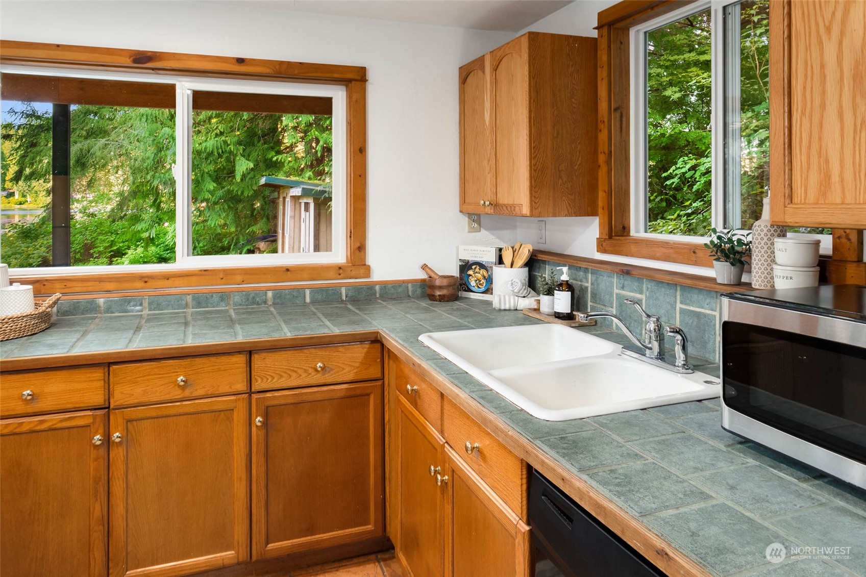 1321 SW Lake Roesiger Road