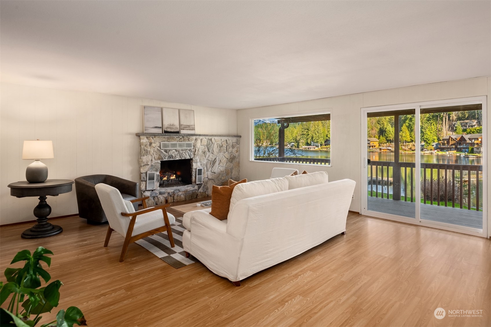 2631 SW LAKE ROESIGER Road