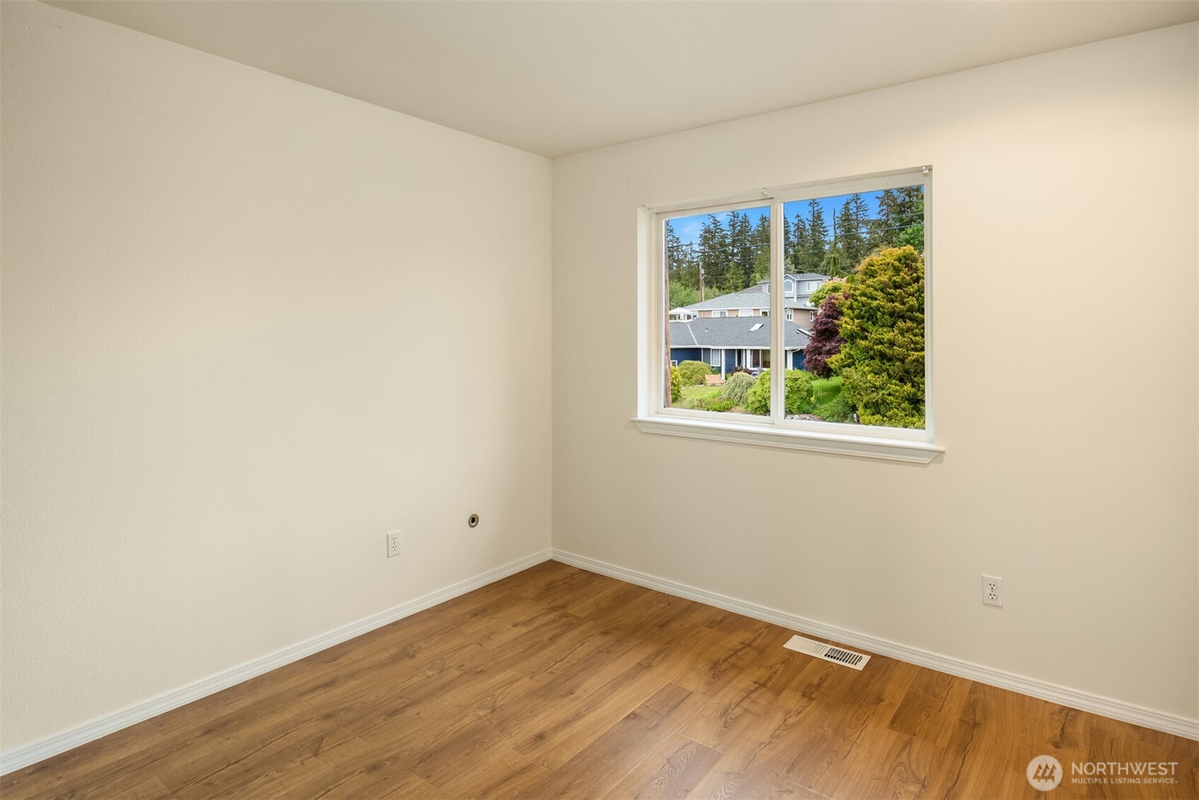 19218 95th Avenue NW