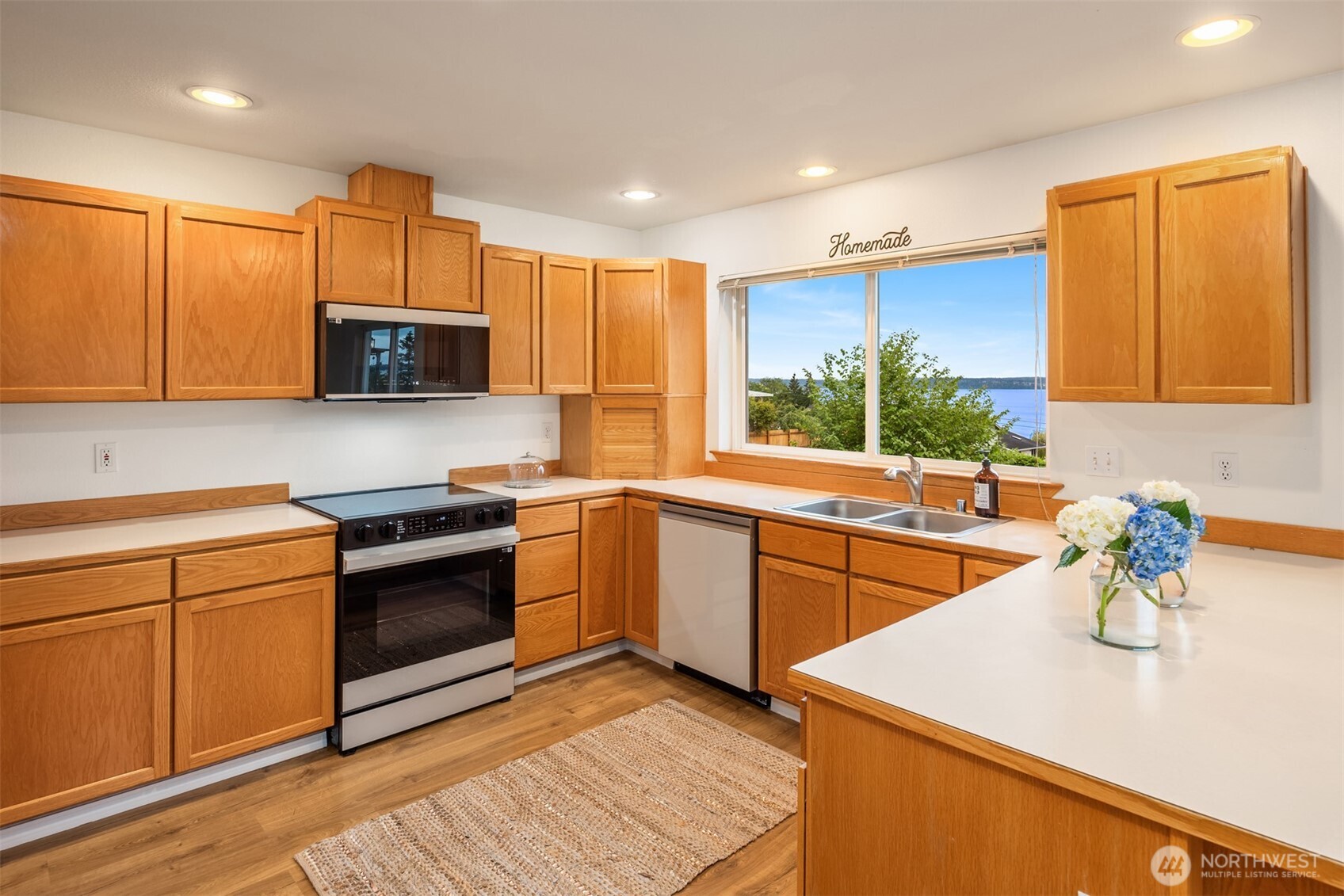 19218 95th Avenue NW