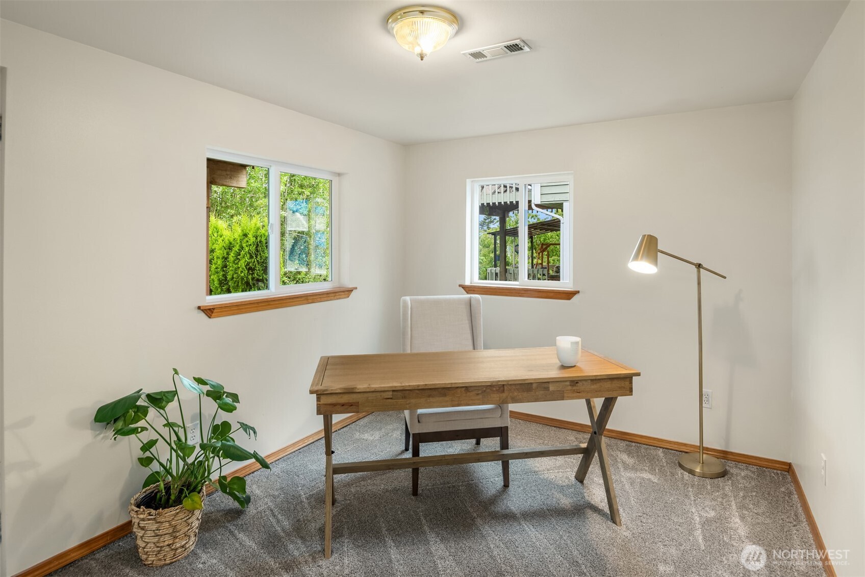 19218 95th Avenue NW