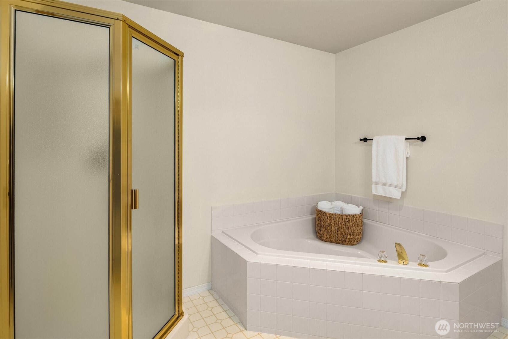 19218 95th Avenue NW