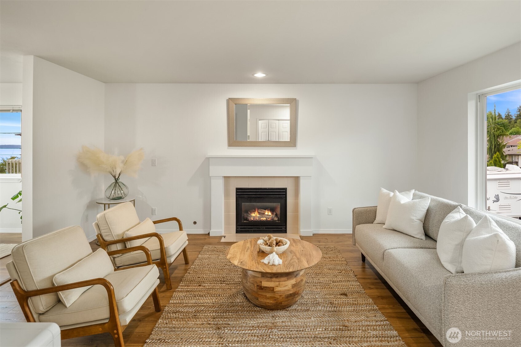 19218 95th Avenue NW