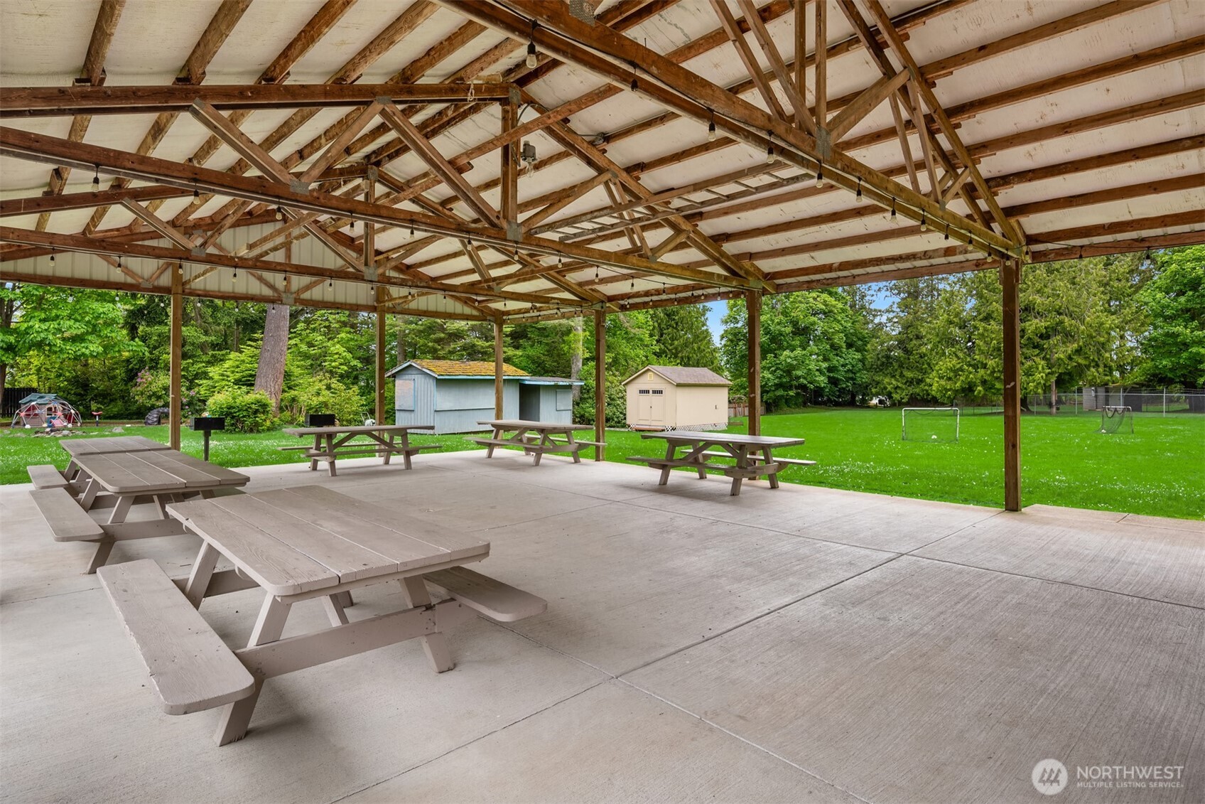 19218 95th Avenue NW