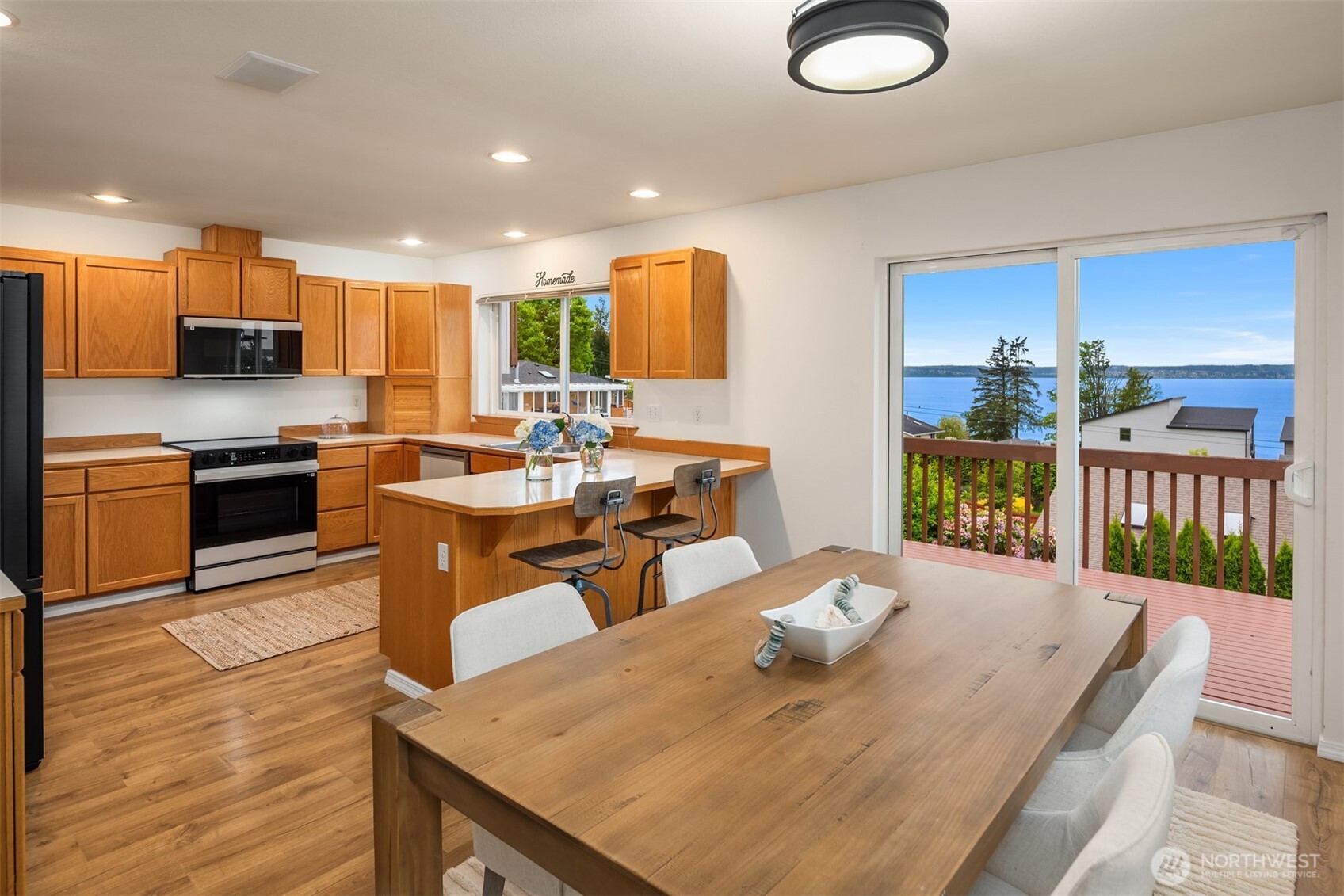 19218 95th Avenue NW