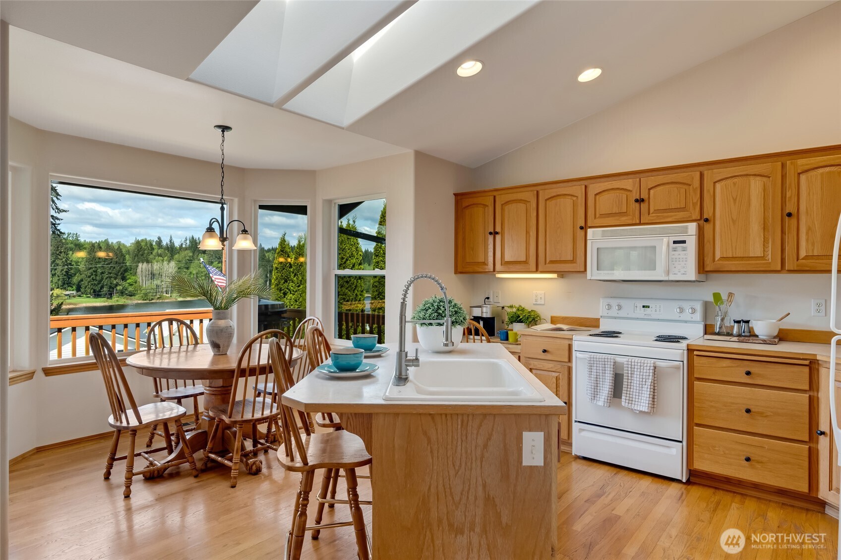 2110 256th Street NW