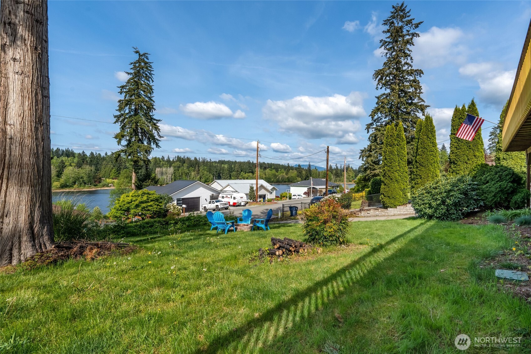 2110 256th Street NW