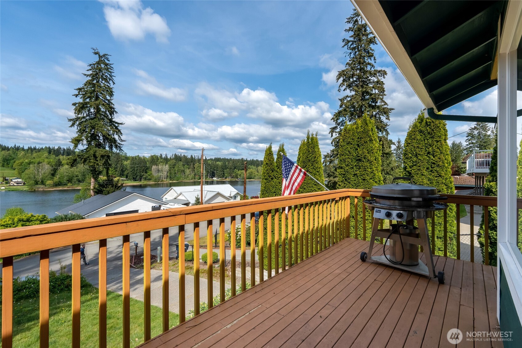 2110 256th Street NW