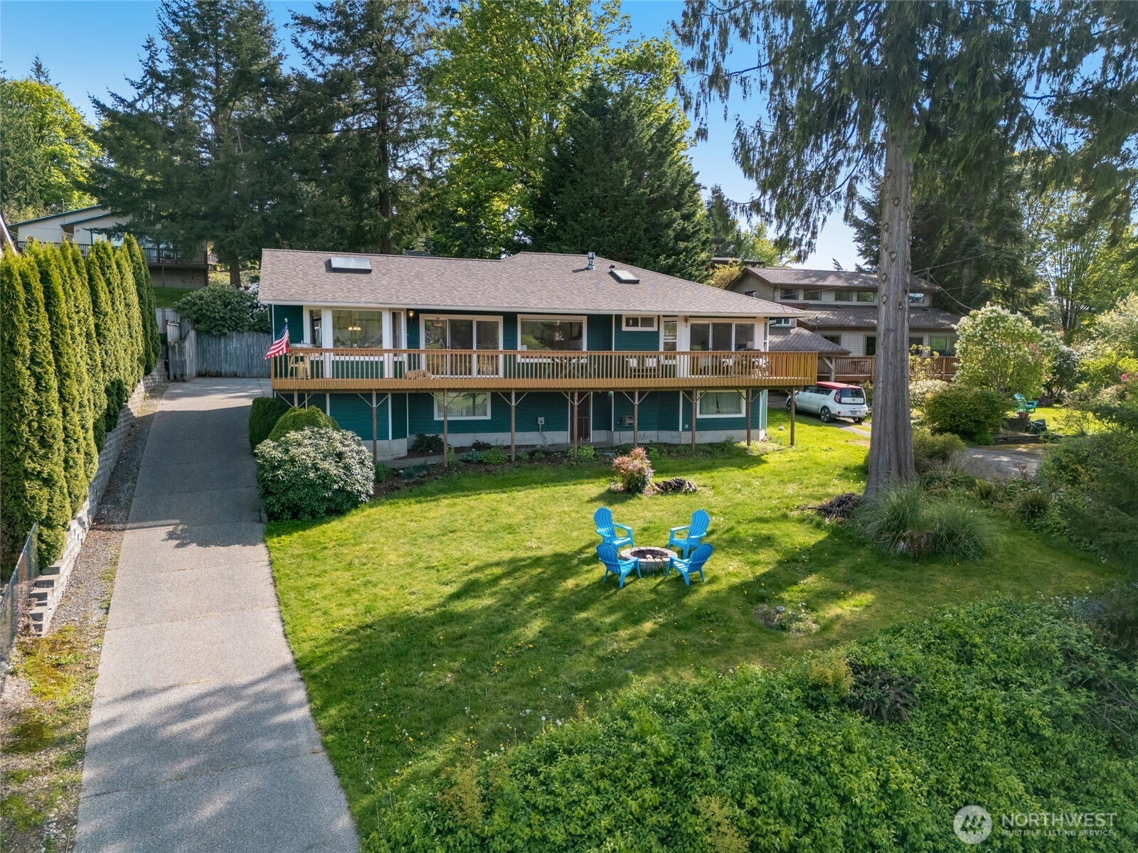 2110 256th Street NW