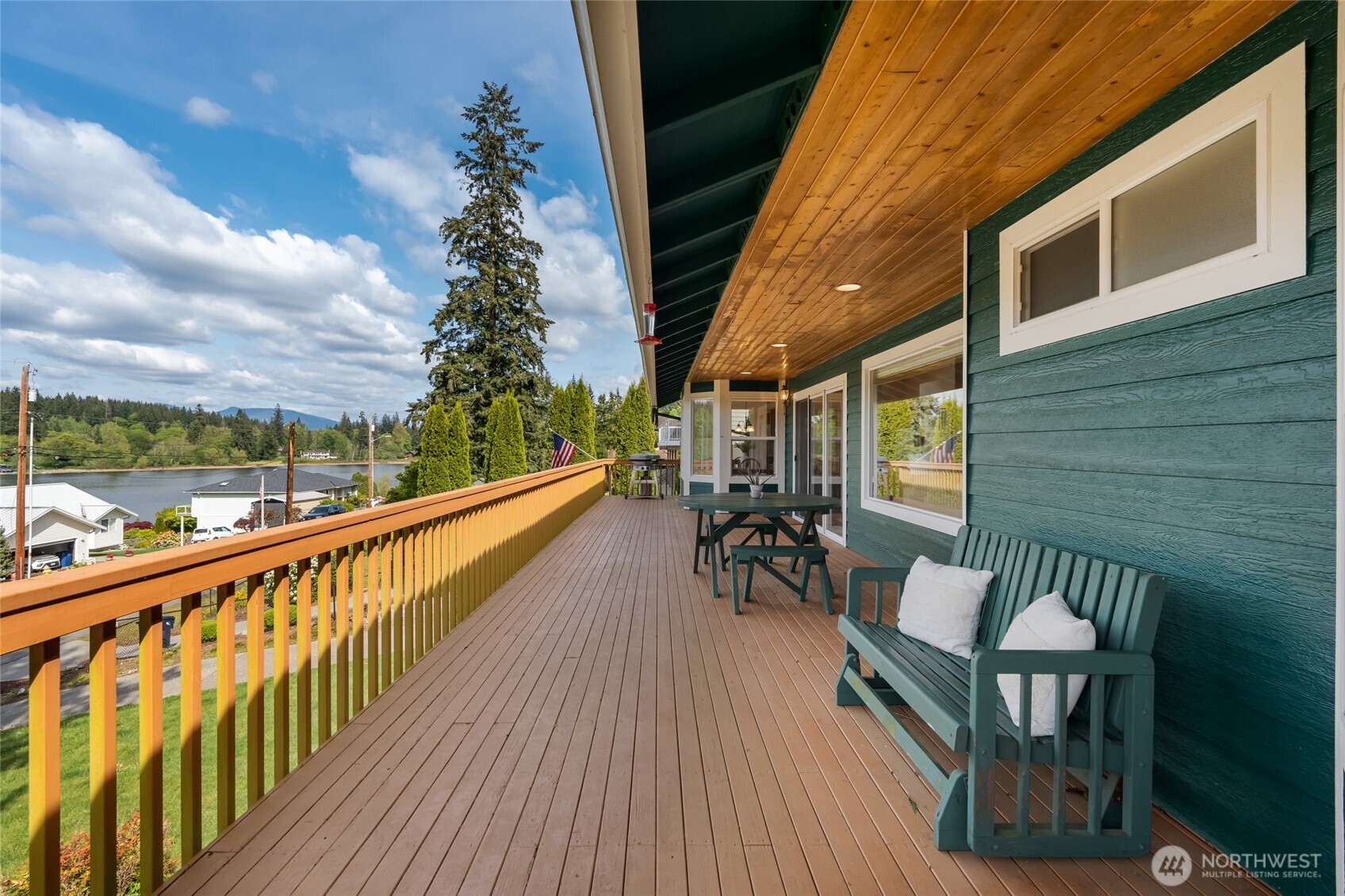 2110 256th Street NW