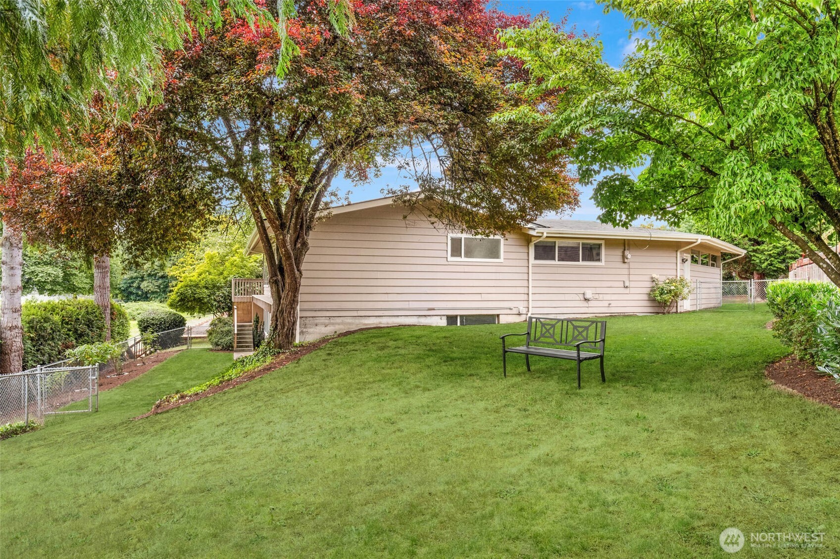 618 RIVERVIEW DRIVE