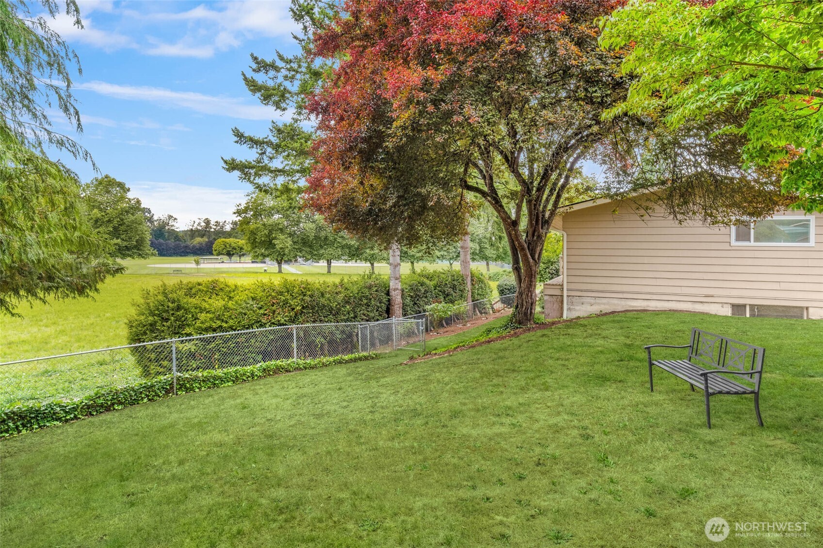 618 RIVERVIEW DRIVE