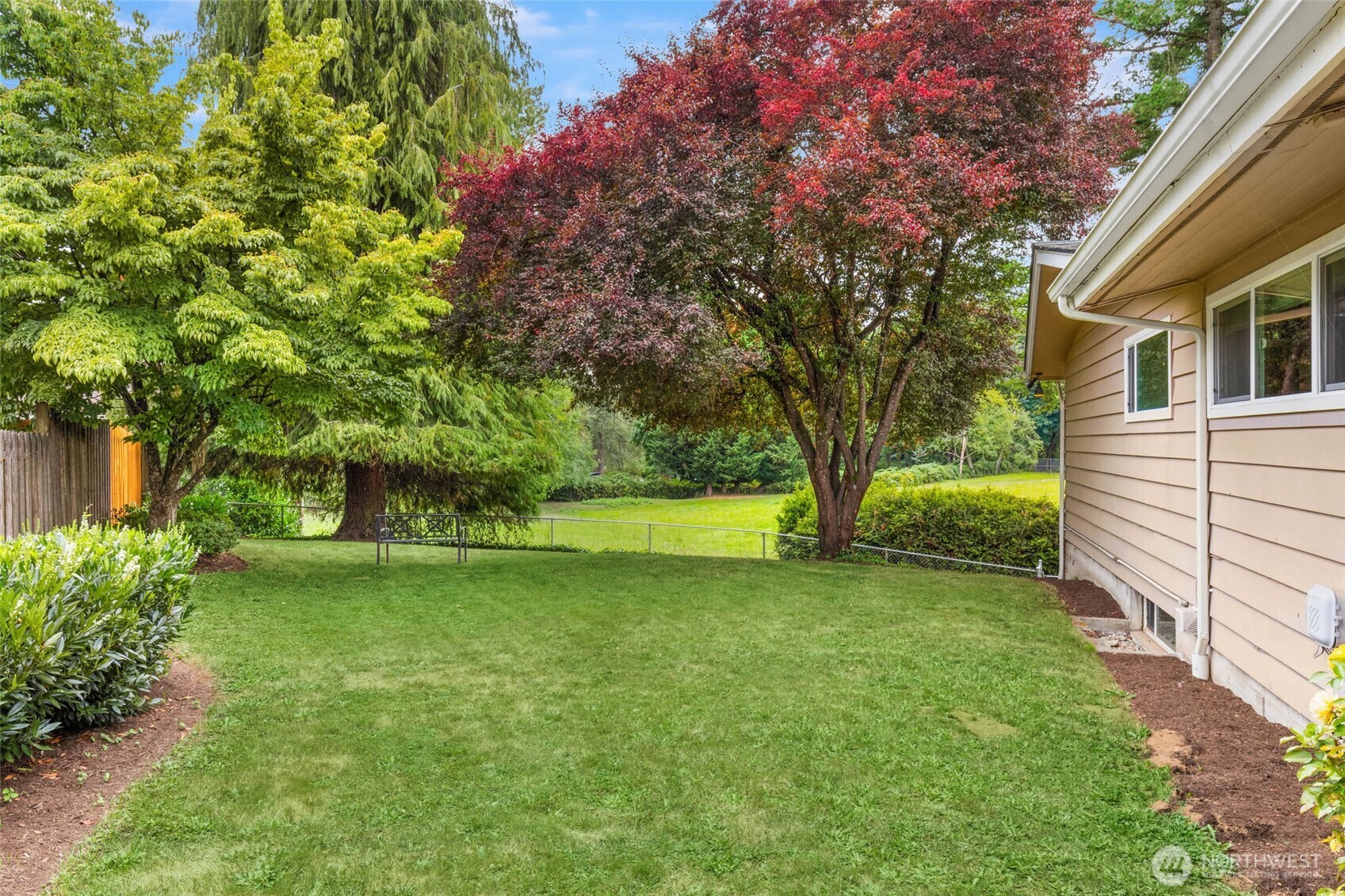 618 RIVERVIEW DRIVE