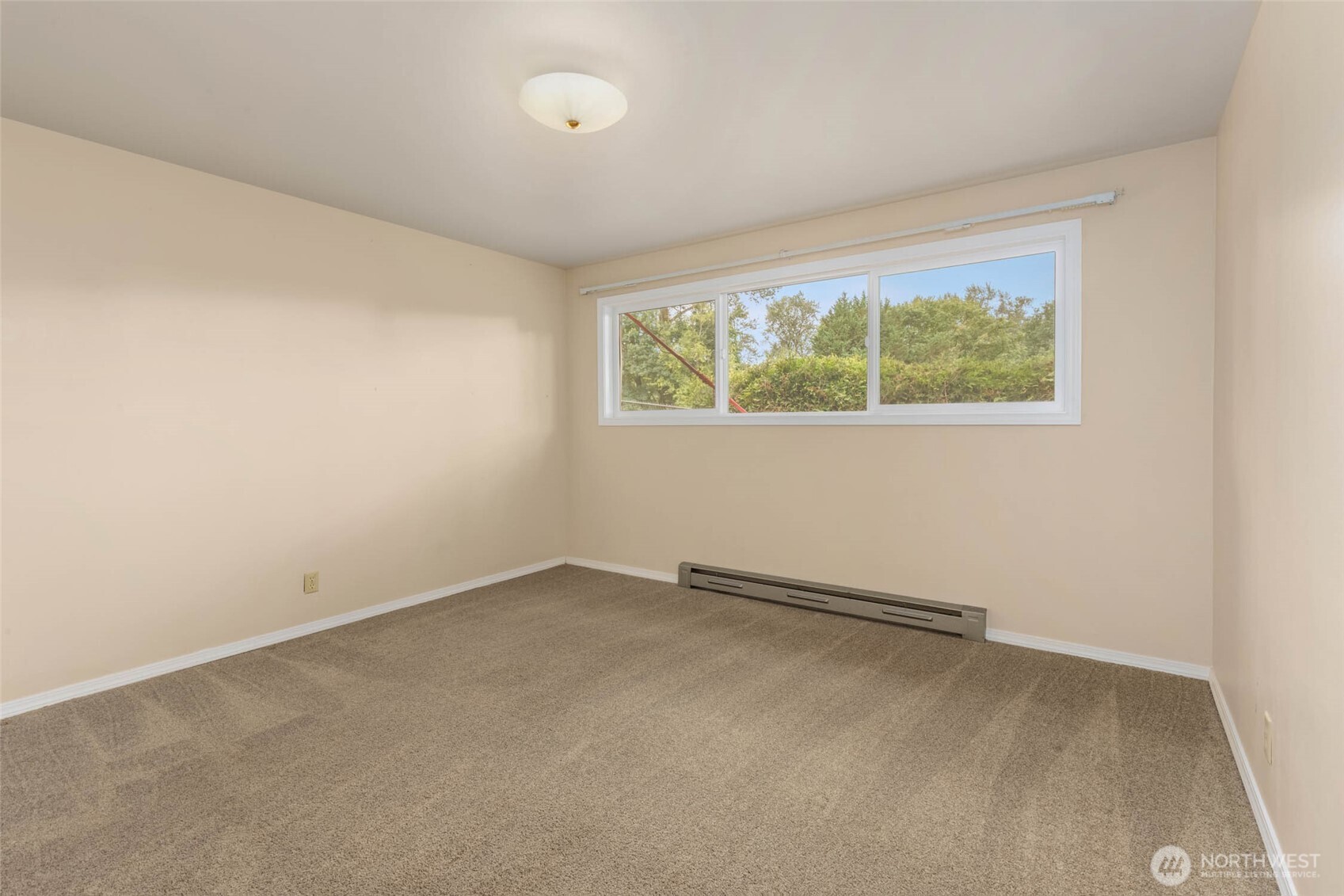 618 RIVERVIEW DRIVE